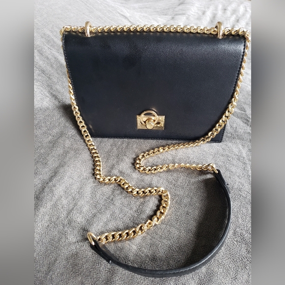 Black evening purse with gold strap - Picture 2 of 6